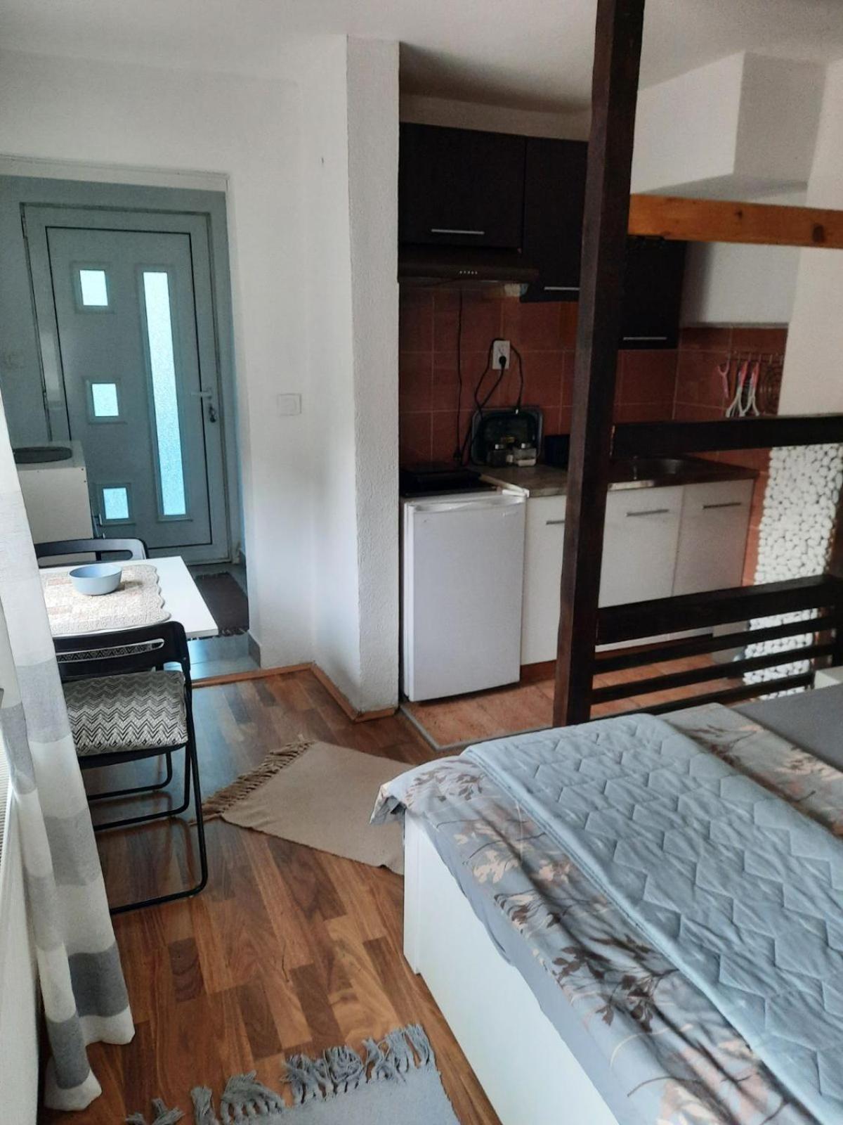 Apartmani Biljana Lazic Vrnjačka Banja Dış mekan fotoğraf